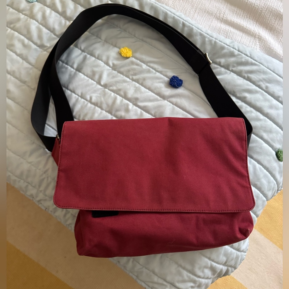 Vintage ! Jack Spade men’s messenger tote  Red with black strap.